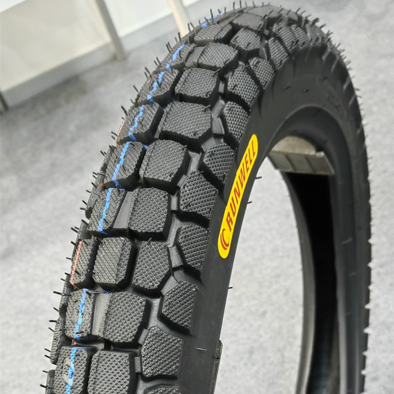 Шины внедорожные для мотоциклов и трициклов 2.50-17, 3.00-18