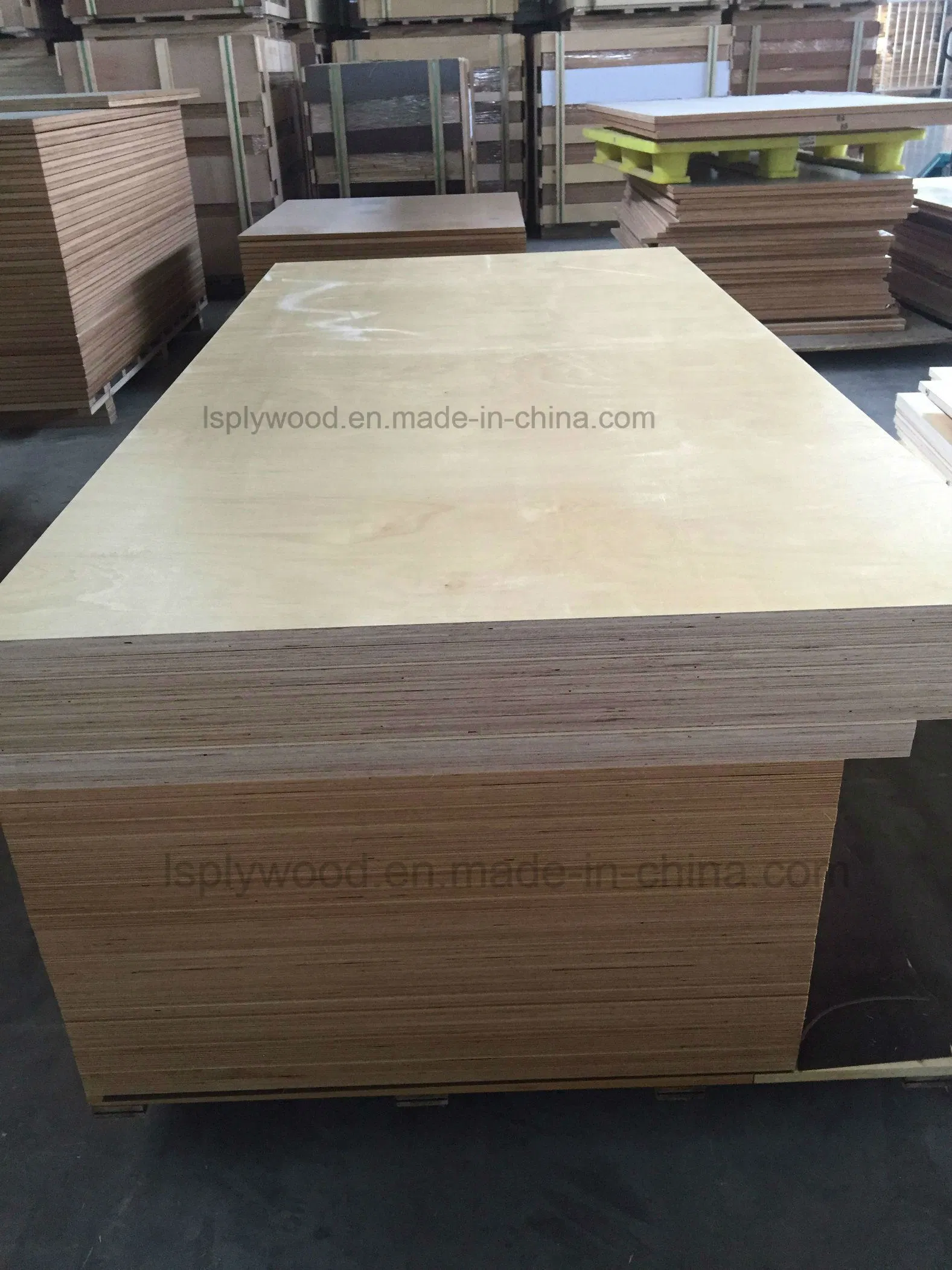 Furniture Grade Melamine Board Made of Birch, Poplar and Basswood