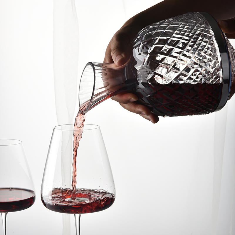 Crystal Glass Wine Measuring Pitcher Decanter Glass Wine Decanter with Gift Box