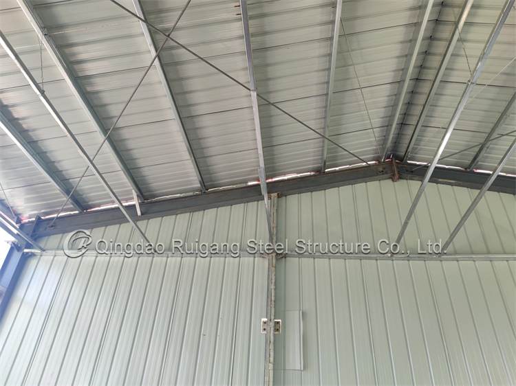 Popular Galvanized Prefabricated Steel Structure Engineer Building Poultry Farm Chicken House Coop