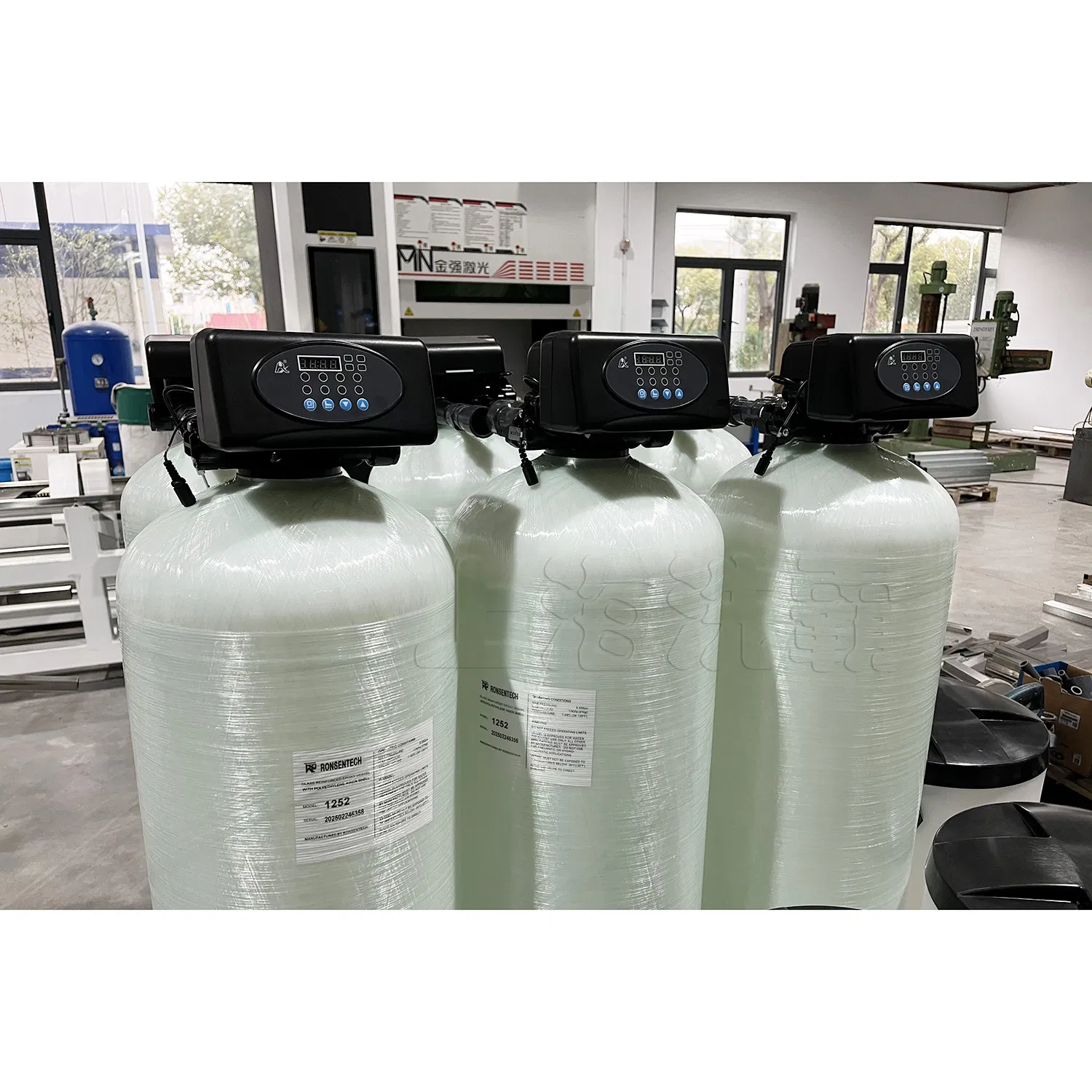 Central Water Intelligence Hub for Smart Softener with Single-Tank