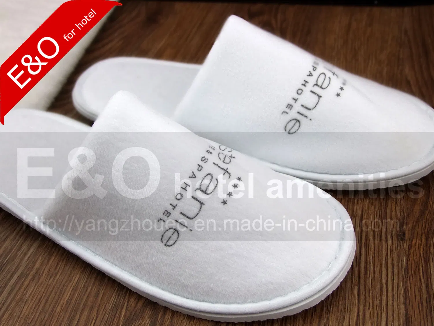 Luxury Disposable Velour Hotel Slippers for Indoor Guests