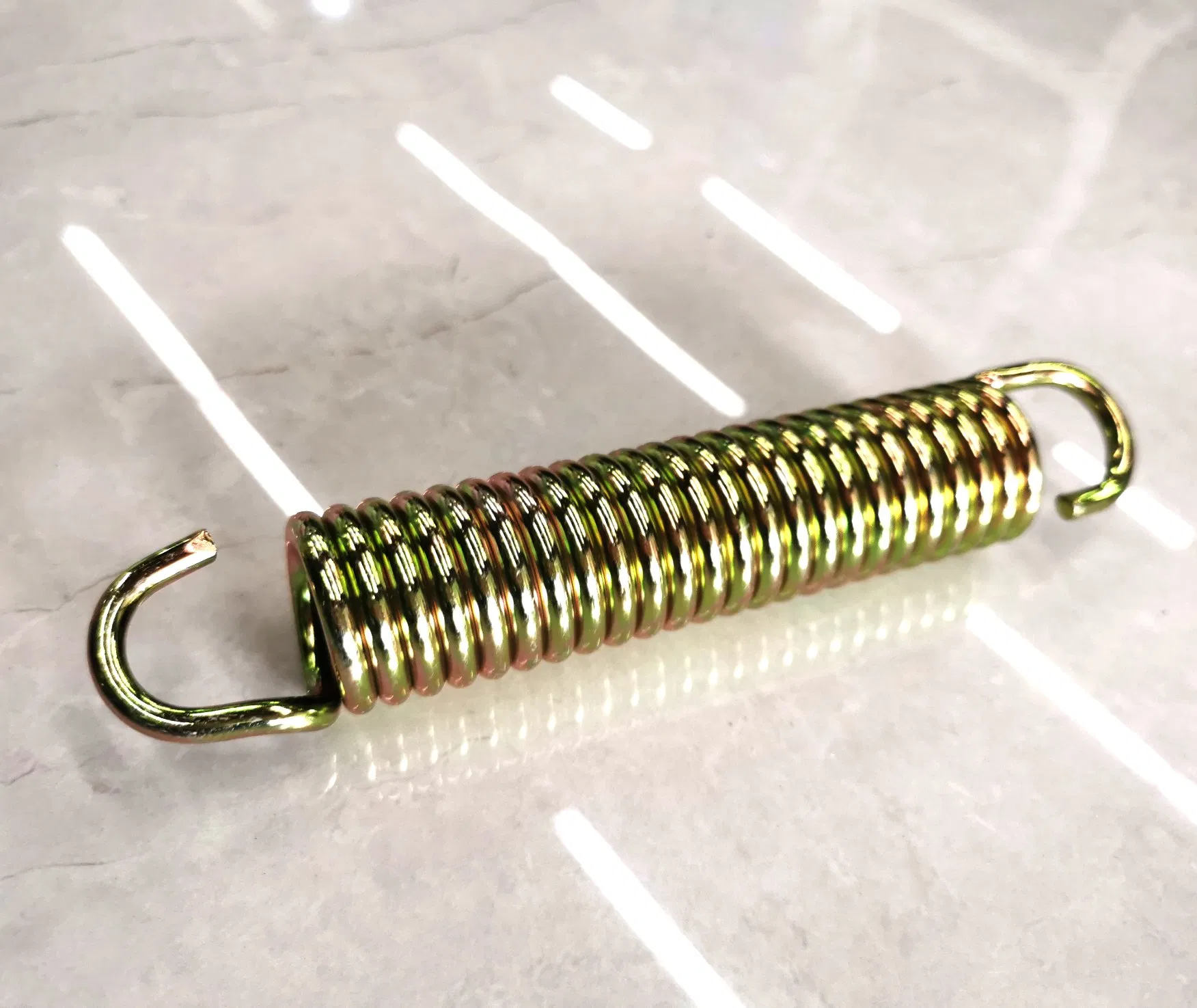 Автомобильная пружина амортизатора