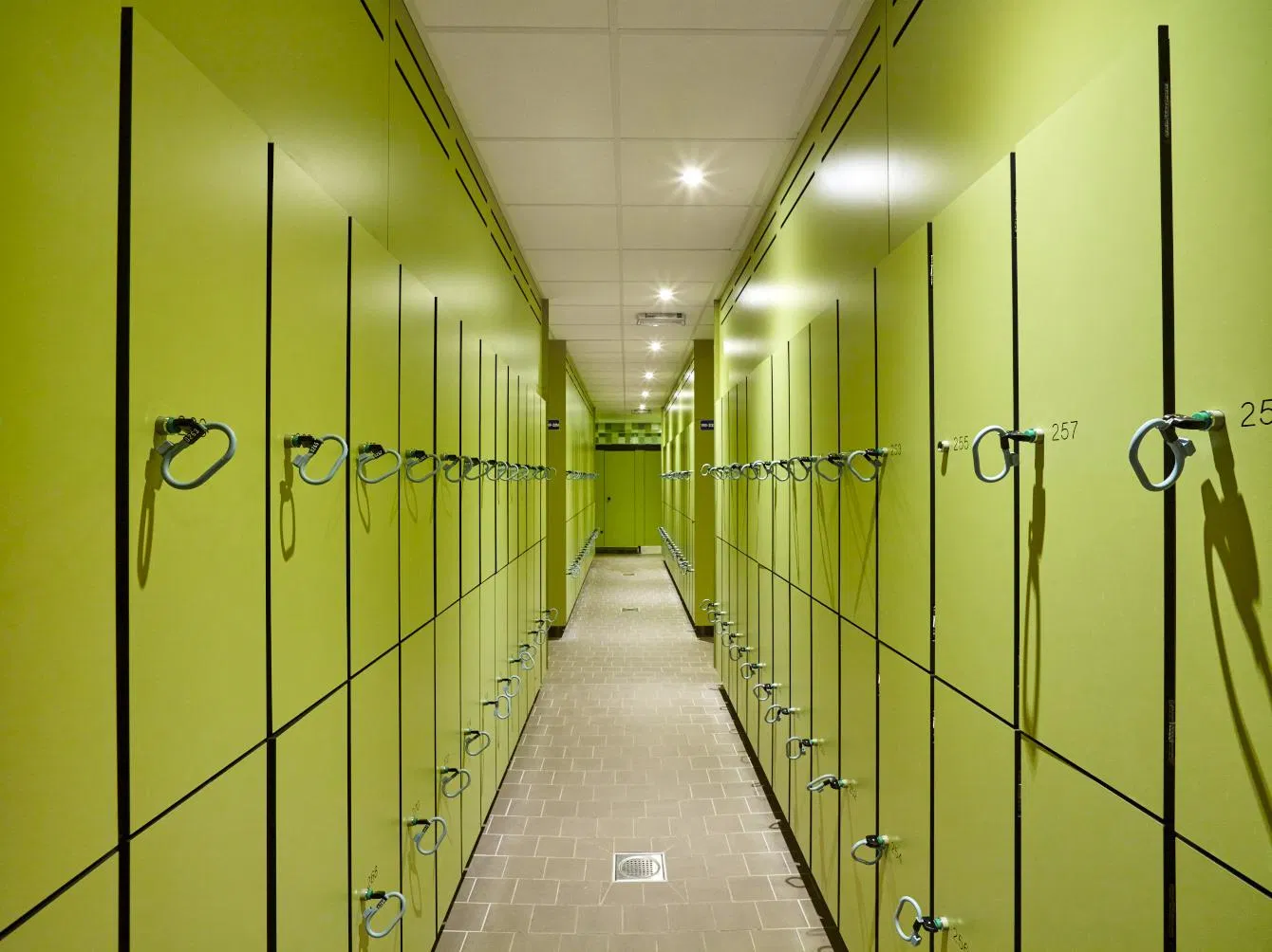 Waterproof Phenolic Compact Toilet Partition Stall for Public Area