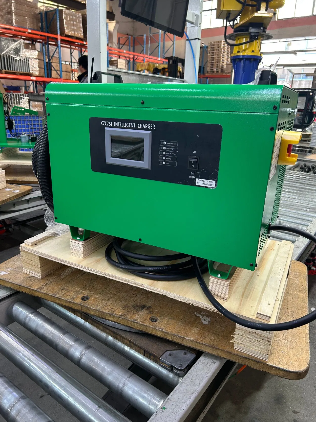 Зарядное устройство Shineng CZC7SI для литиевых батарей 60-100В