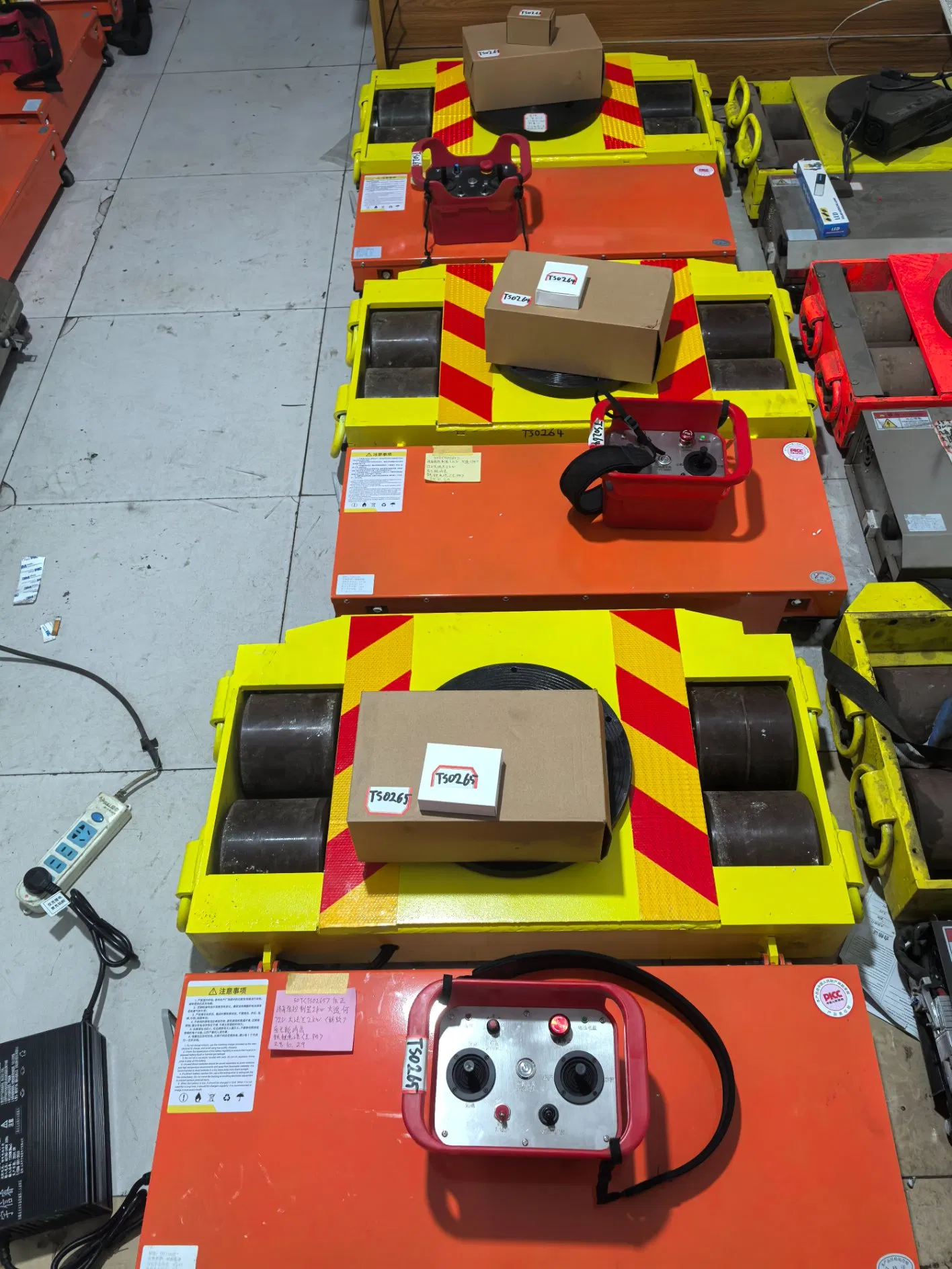 20-Ton Capacity Electric Remote Control Machine Skate with Rugged Alloy Construction Remote-Controlled Machinery Rollers for Outdoor Heavy Equipment Moving