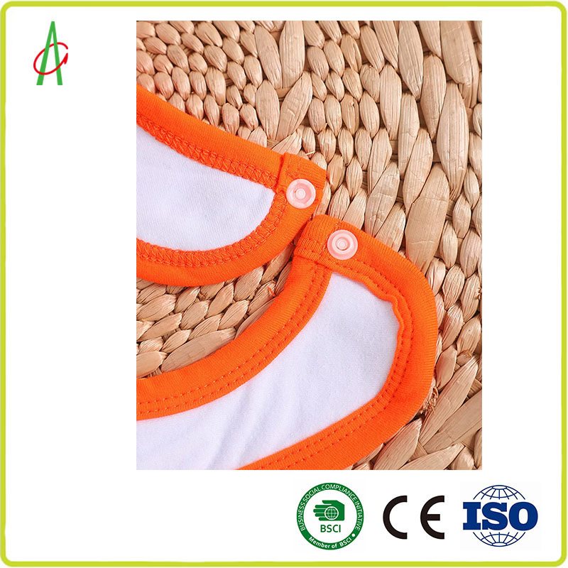 High Hydroscopic Property fashion Halloween Soft Cotton Newborn Baby Bibs
