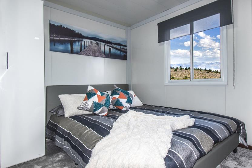 Prefab Portable Mobile Toilet Poultry Farm Luxury Steel Container Homes/House