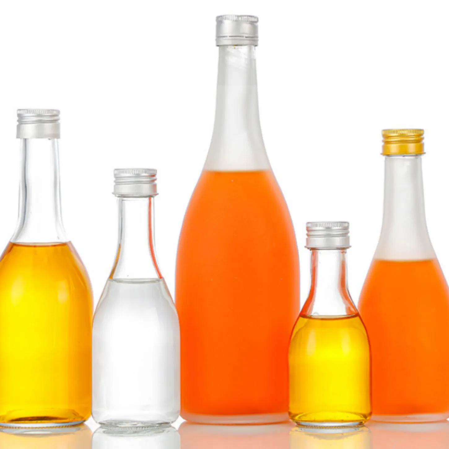 Прозрачные стеклянные бутылки со спиральными крышками