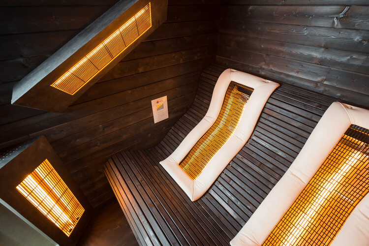 Портативная инфракрасная сауна для дома из дерева