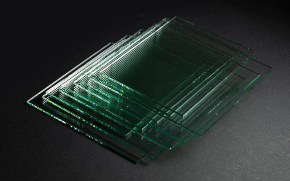 Corrosion-Resistant 5mm/8mm/12mm/19mm Flat/Curved Borosilicate Glass for Biotech/Chemical Storage Price