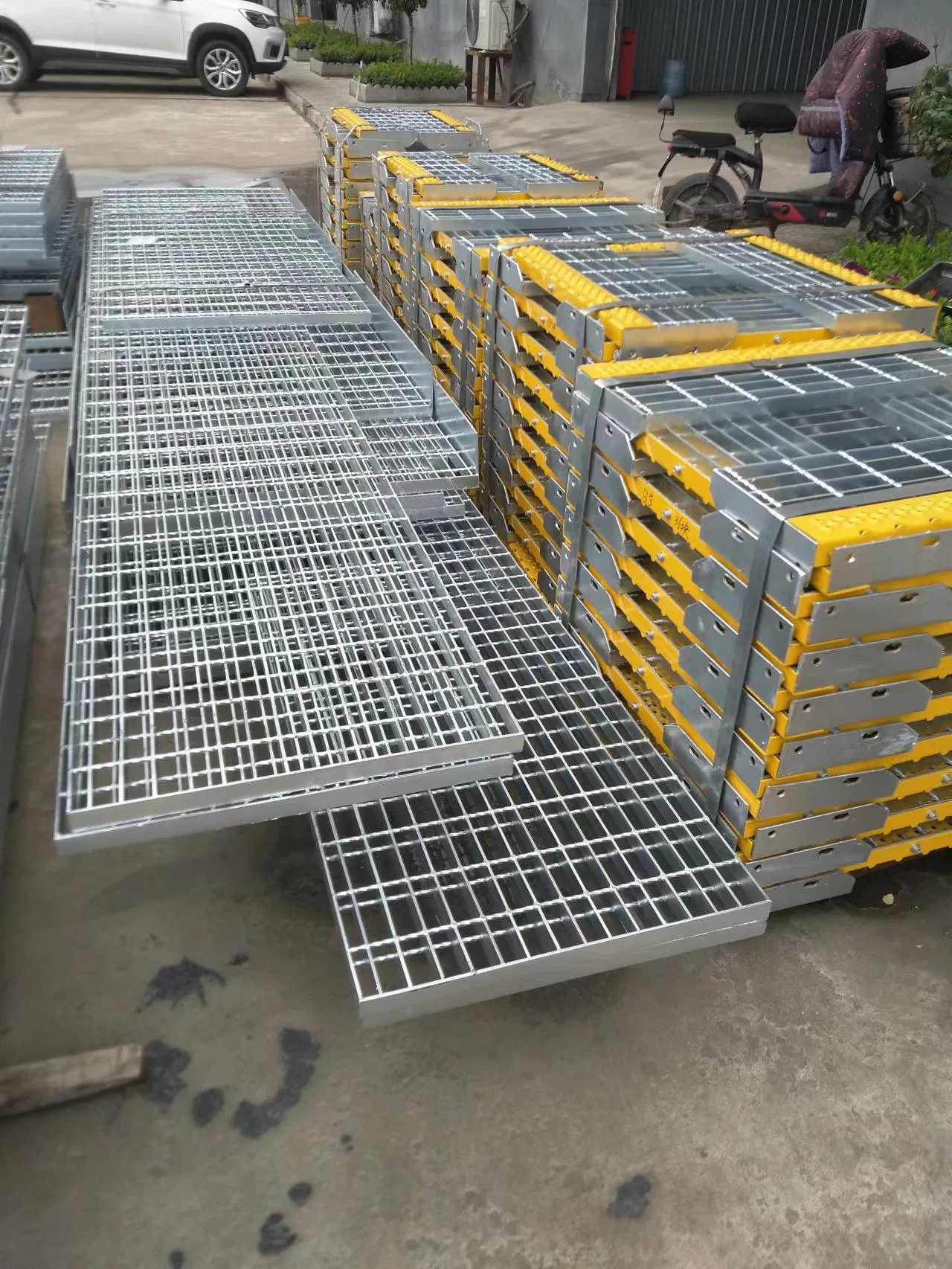 32x5 Galvanized Steel Grating Welded Steel Bar Grating
