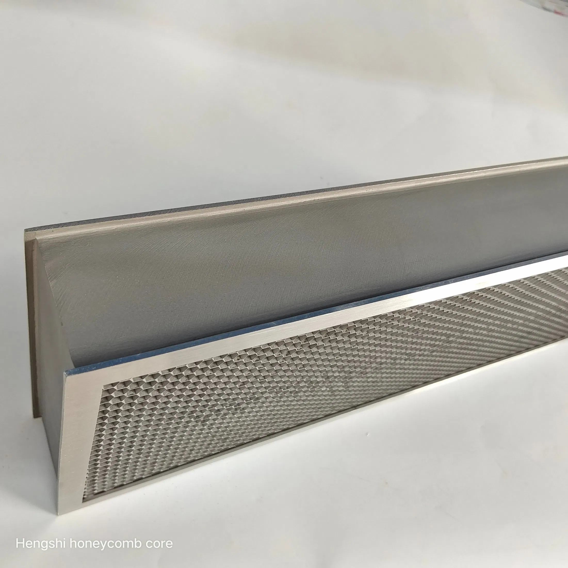 Hengshi High Performance Sand Sprayed Steel Honeycomb Core Panels for EMI Shielding
