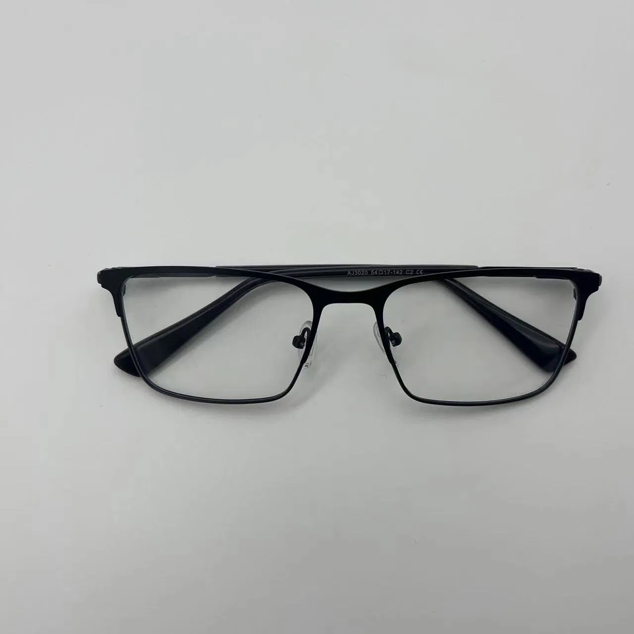 Stylish Designer Glasses for Fashion-Forward Individuals and Trendsetters