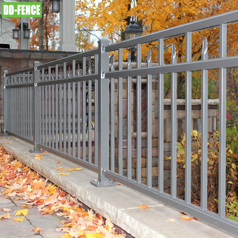 Factory Price Iron Fences Decorative Black Picket Ornamental Fence Wrought Iron Panels Tubular Steel Fence
