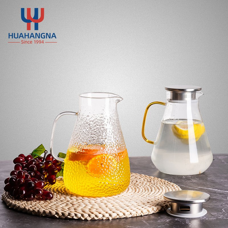 Стеклянный кувшин 2 л с крышкой, винтажный