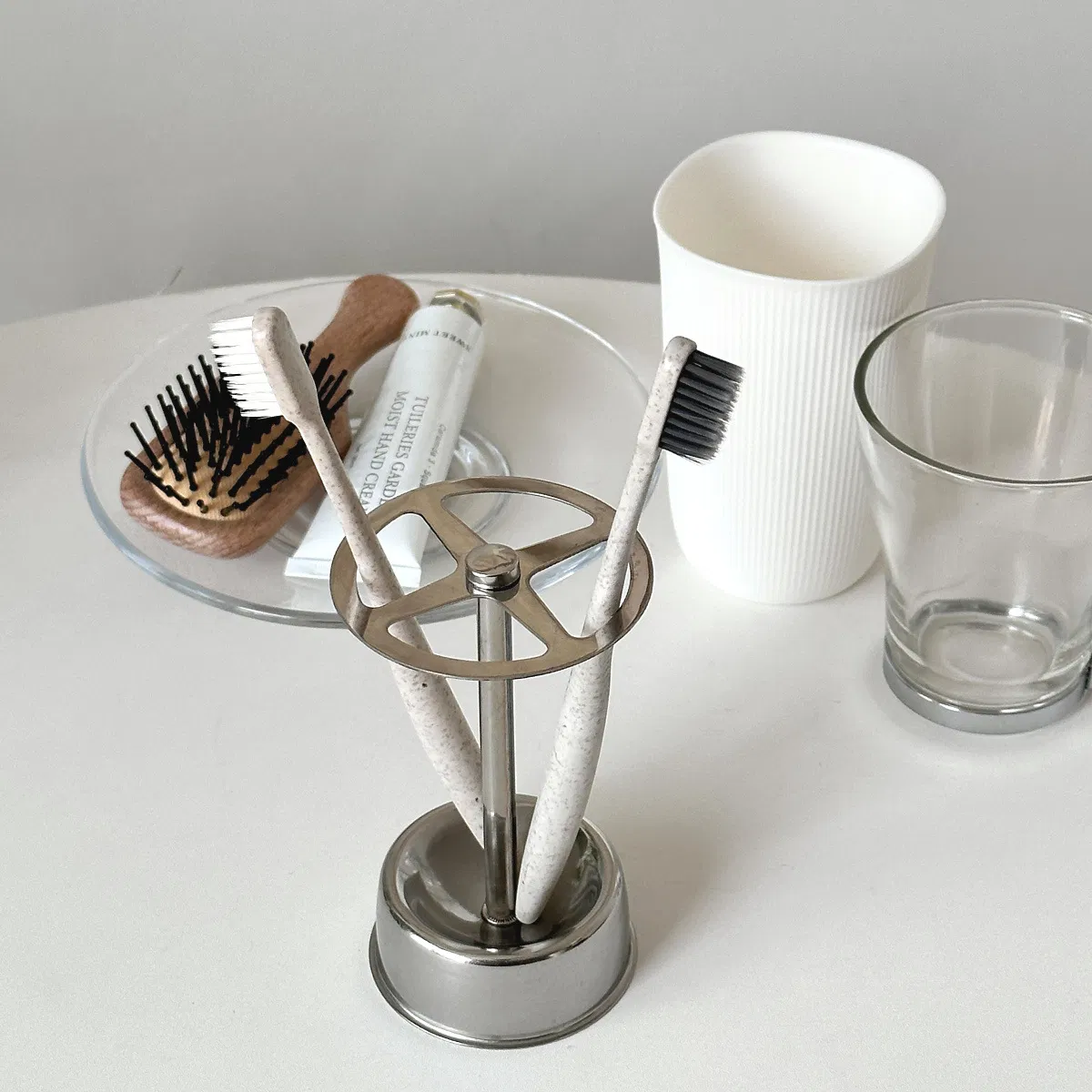 Hot Sale Stainless Steel Stand Compartments Brushed Polished Toothbrush Holder