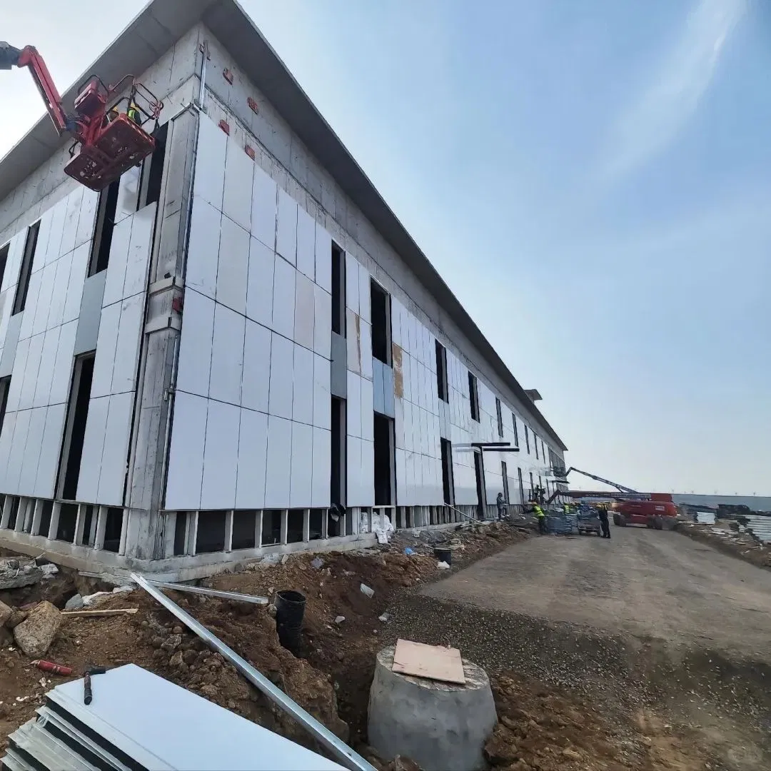 Aluminum Cladding Sample with Customized Mirror Finish and Colors