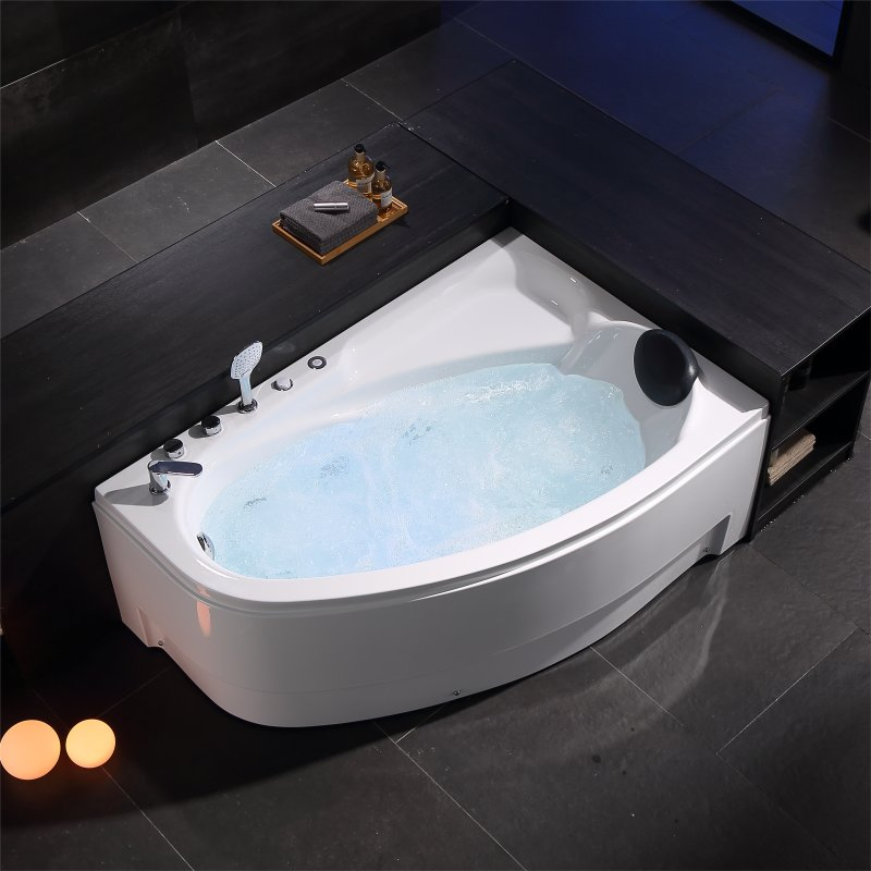 Угловая акриловая ванна с гидромассажем и Bluetooth