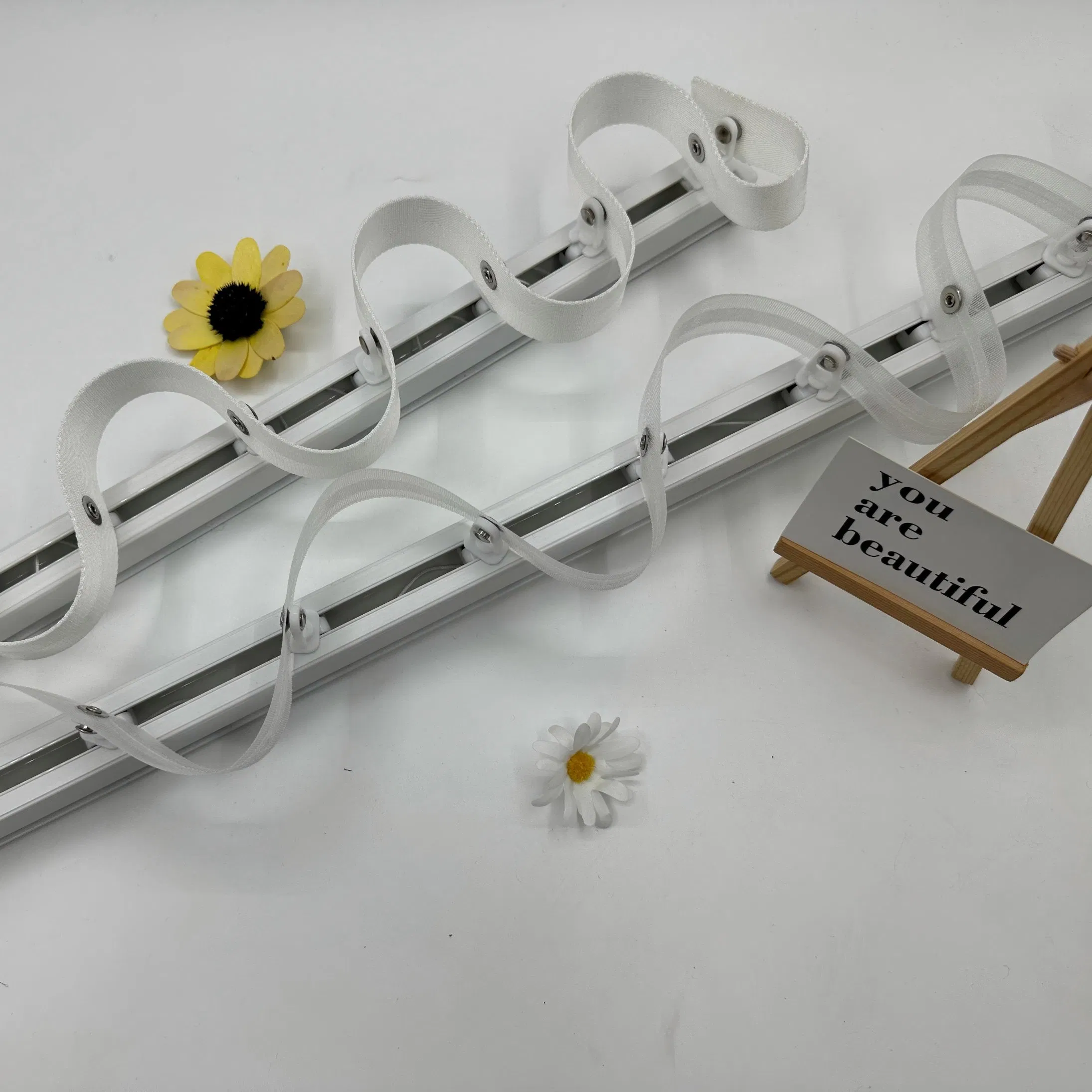 High Quality and Durable Sunshade Special Foldable Snake Shaped Curtain Track