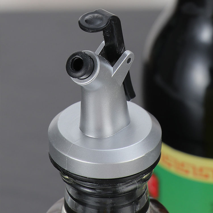 Wholesale Stainless Steel Leak-Proof Cooking Oil Vinegar Wine Liquor Whisky Dispenser Pourer Pour Spouts for Sale