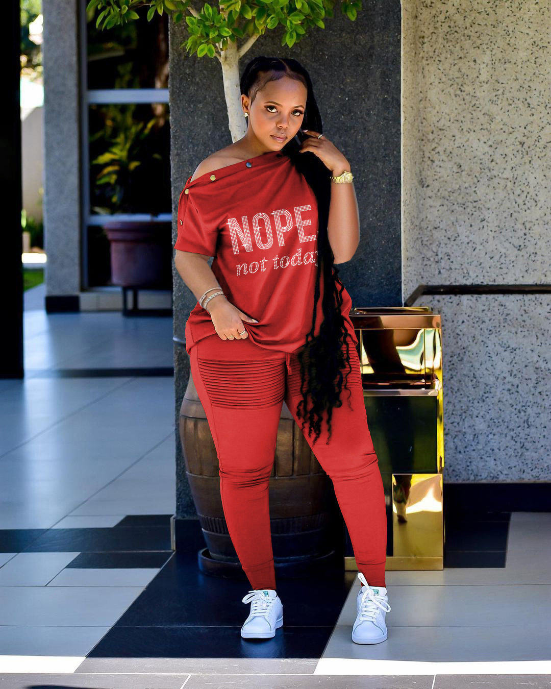 Комплект женский летний с коротким рукавом и заклепками