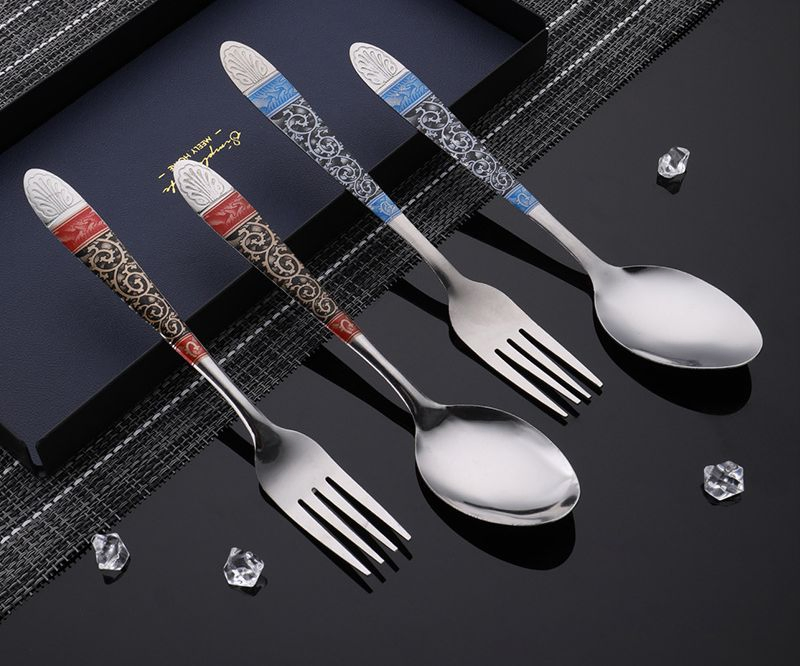 Wholesale Creative Pattern Stainless Steel Spoon. Tableware Fork and Spoon for Restaurants and Hotels. Roasted Flower and Printed Soup Spoon for Canteens.