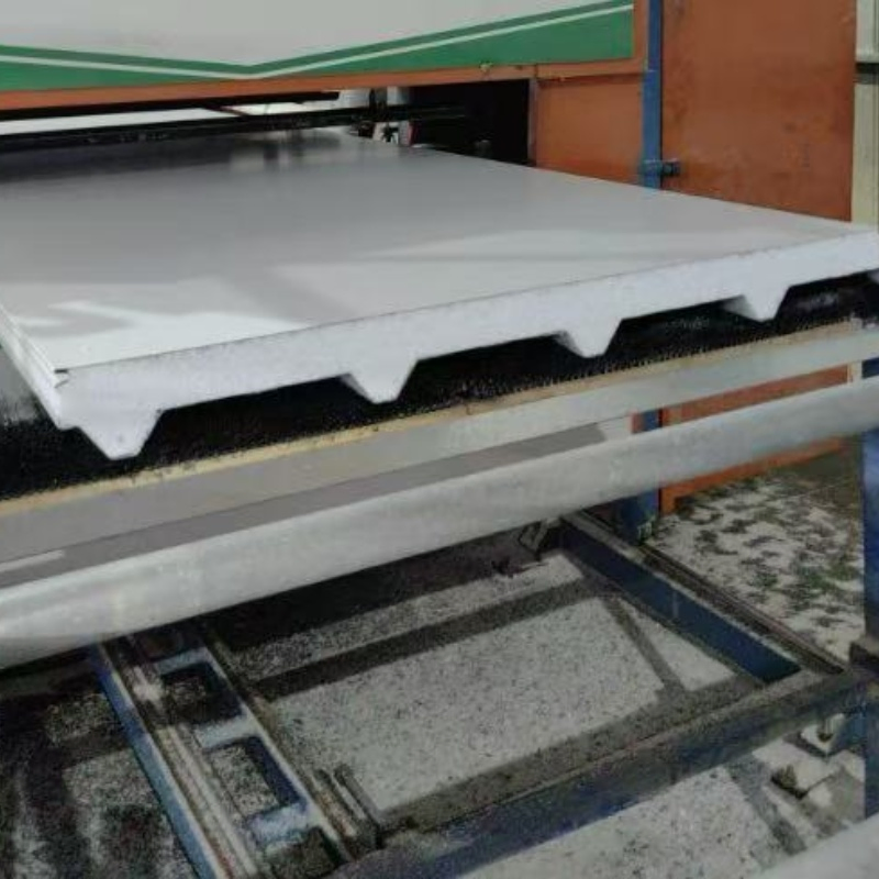 Fireproof Rockwool Mineral Wool Sandwich Wall Panel 550mm Width for Building Insulation