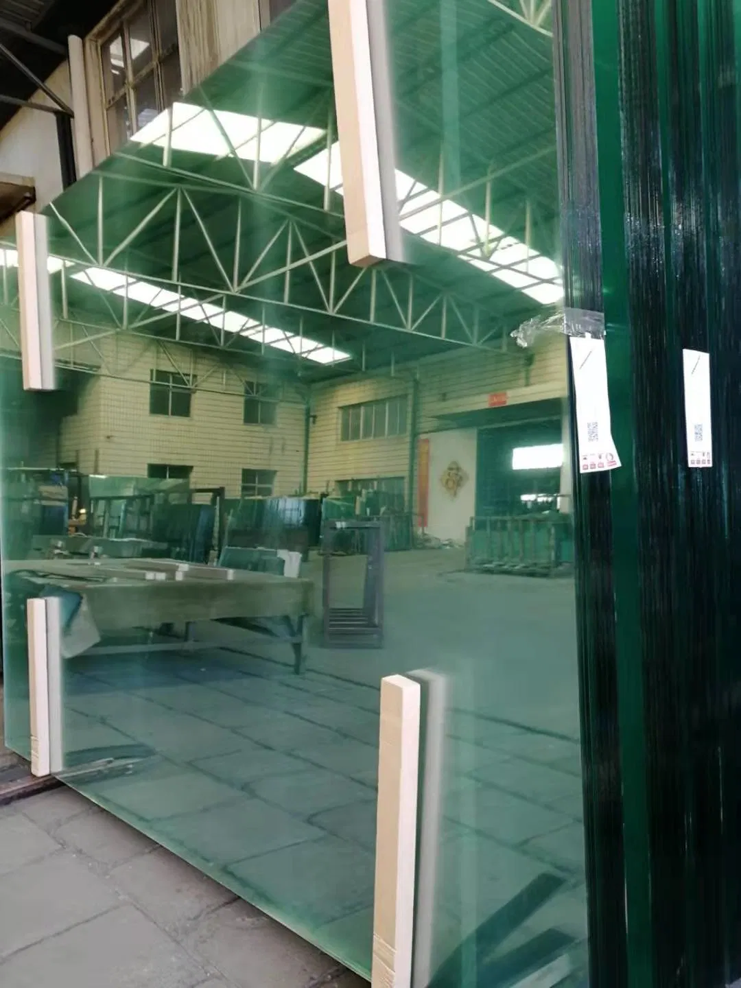 Прозрачное флоат-стекло оптом 2-12 мм