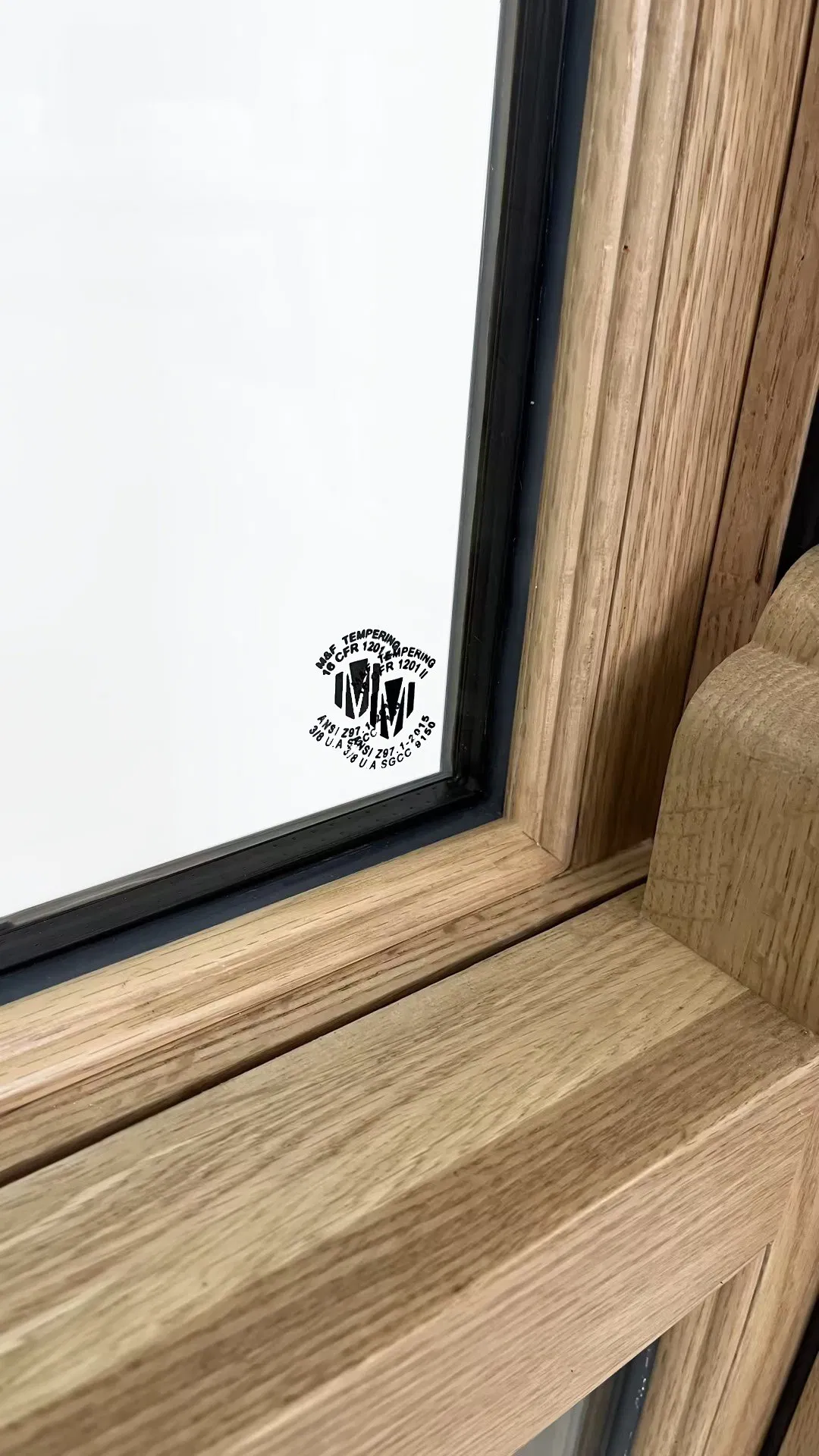 Solid Wood Double Hung Window Classical Style Wooden Windows with Lowe