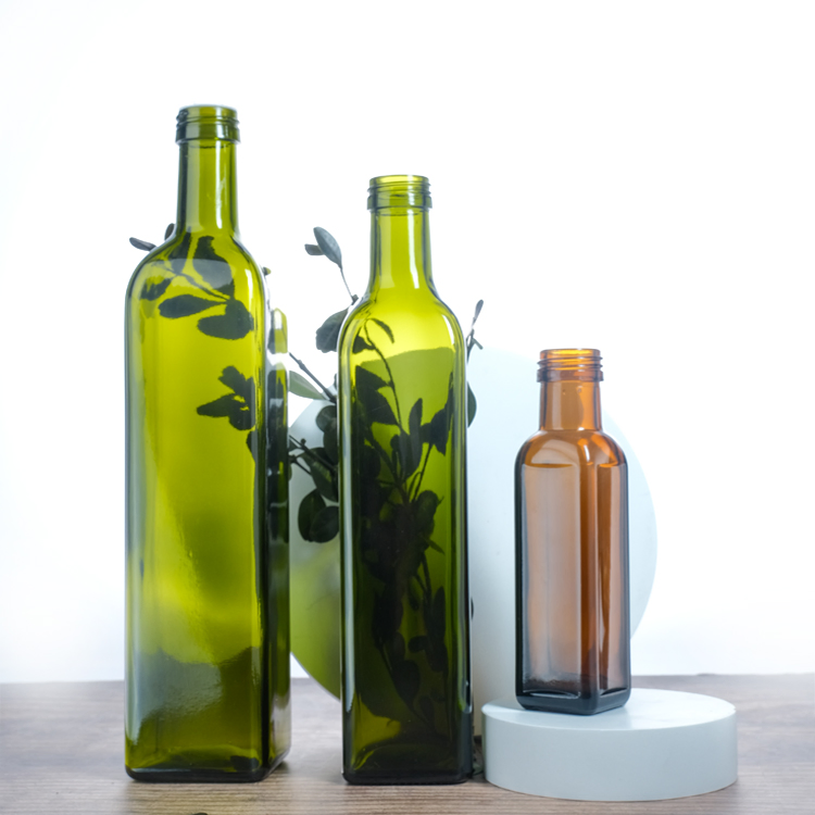 Premium Green Glass Olive Oil Bottles with Secure Lid2.