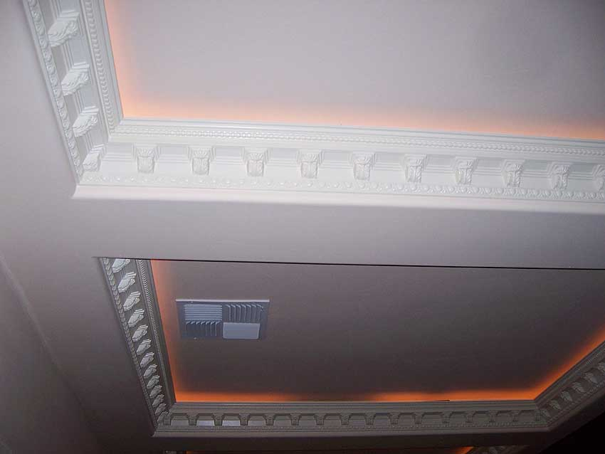 Restaurant Wall Decoration PU Line Moulding Cornices Ceiling for Sale