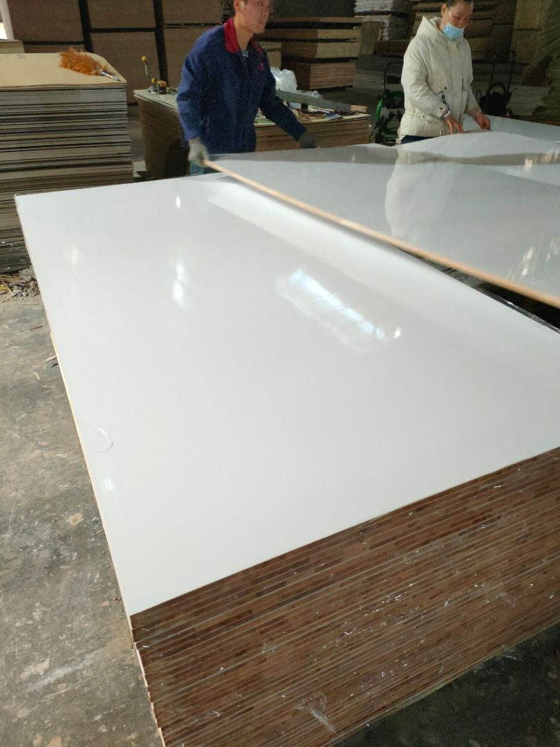 1220X2440X18mm Block Board with Falcata Core, Okume Film, Mr Glue
