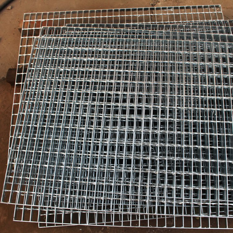 Heavy Duty Welding Standard Size Mild Industry Flooring Heavy Duty Drain Grate Roof Steel Grating