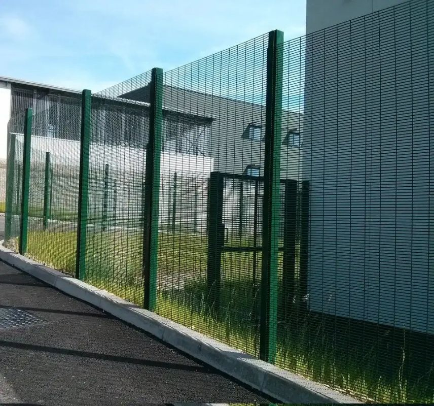 Skyshield Metal Security Fence for Airfield Protection Solutions