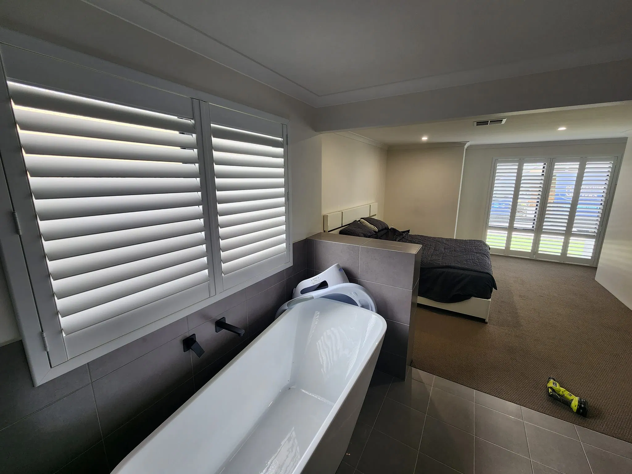 High Quality DIY Waterproof Polyvinyl PVC Bathroom Window Shutters Are Durable Long-Lasting and Are Made to Measure