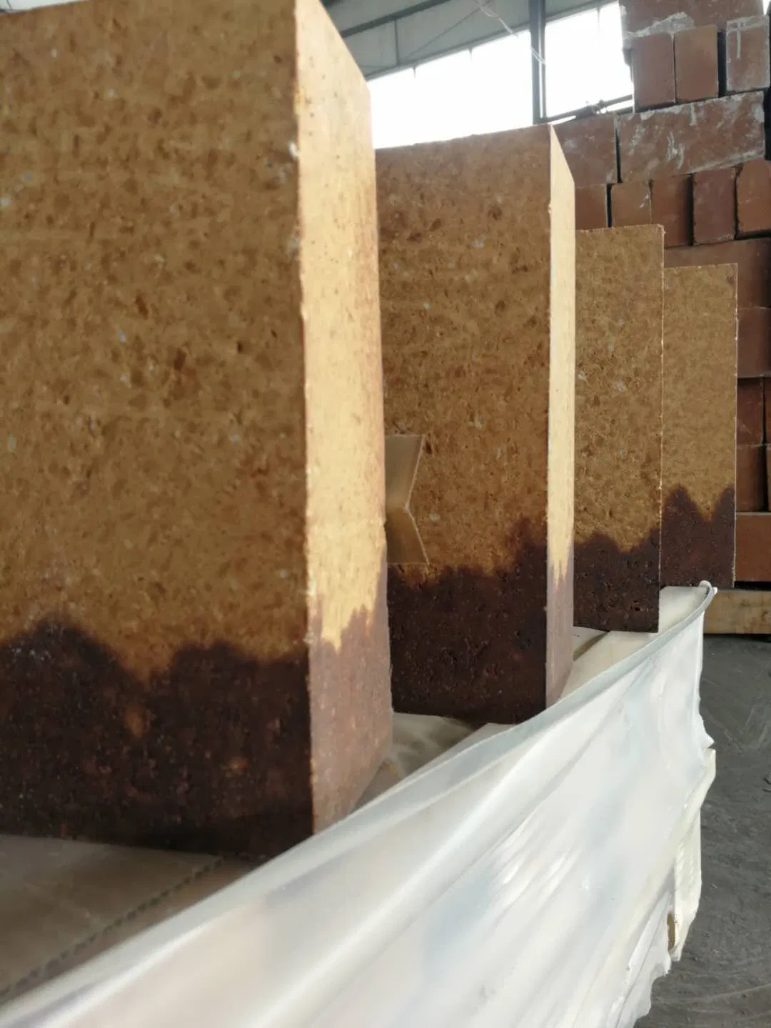 Огнеупорный кирпич магнезиально-шпинельный MLJ85FH