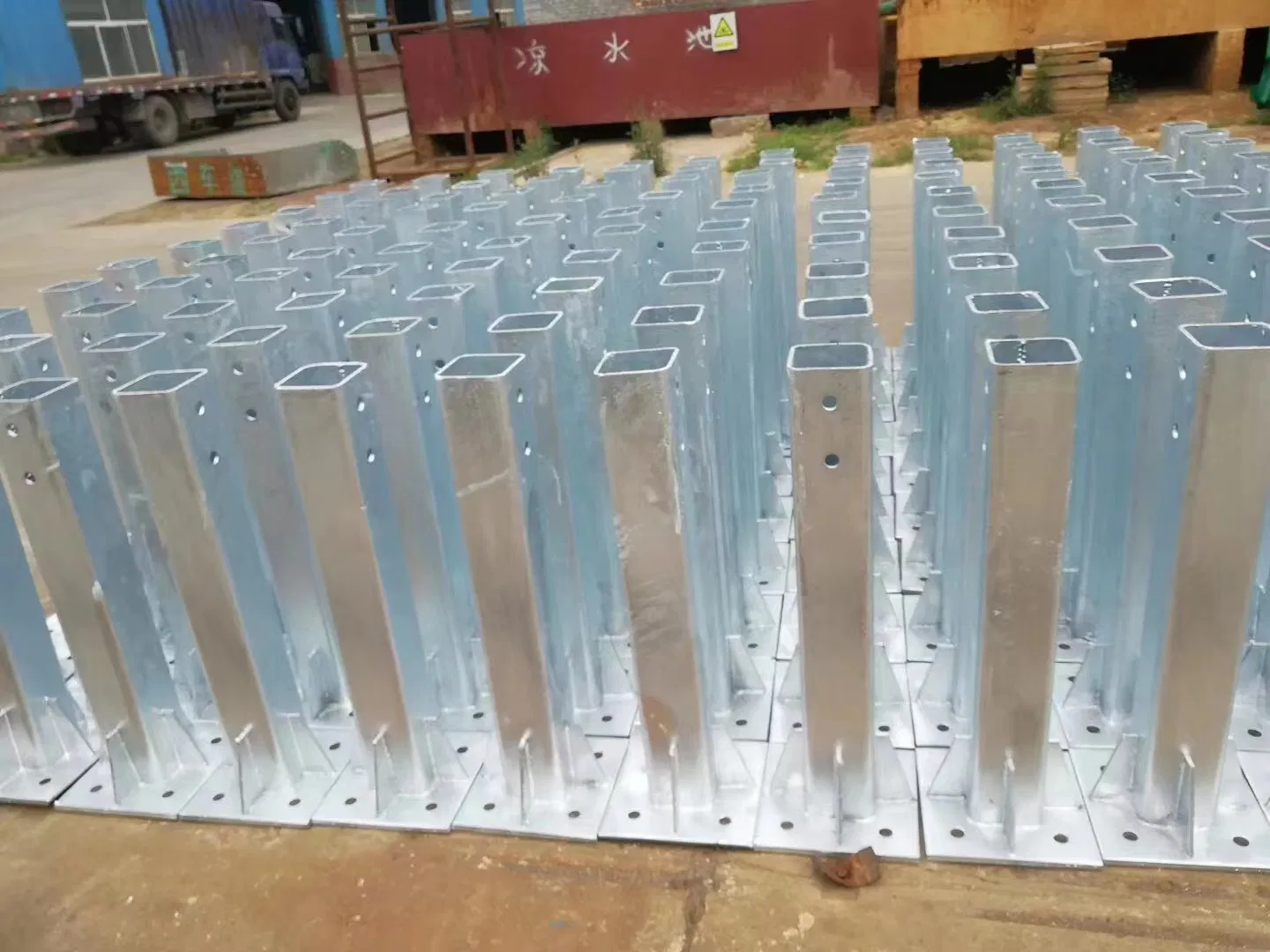 Highway Choice of Post Heights Available Simple to Install Guard Rail Safety Crash Protection Barrier System