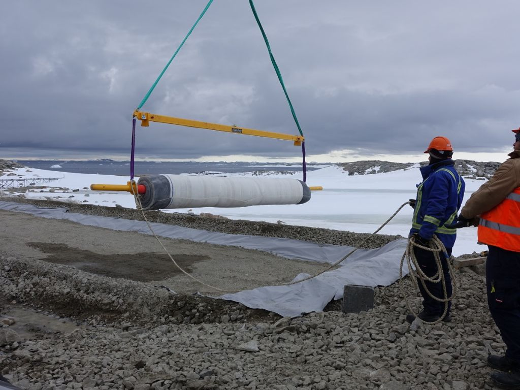Bentonite Hydrain Mat Waterproof Blanket Gcl 4000g-6500G/M2