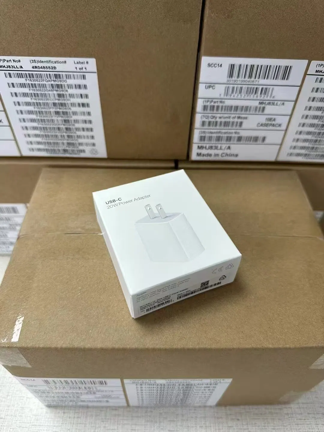 Зарядное устройство 20W USB-C PD для iPhone