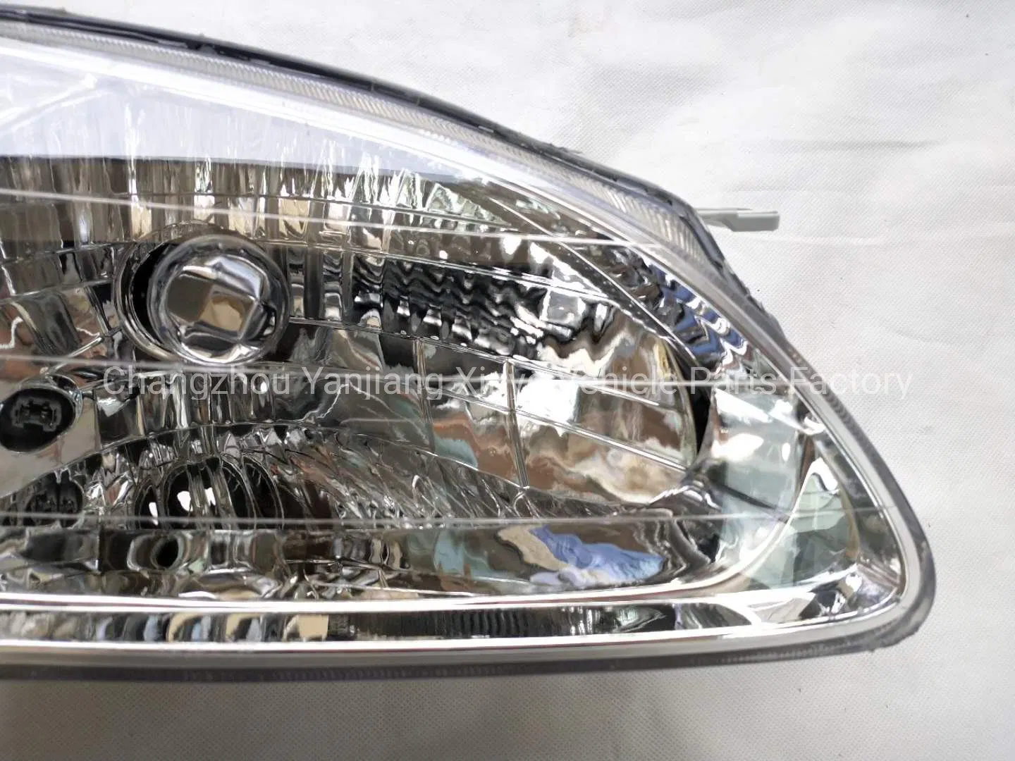 Лампа головного света для Toyota Spacio AE111 1997