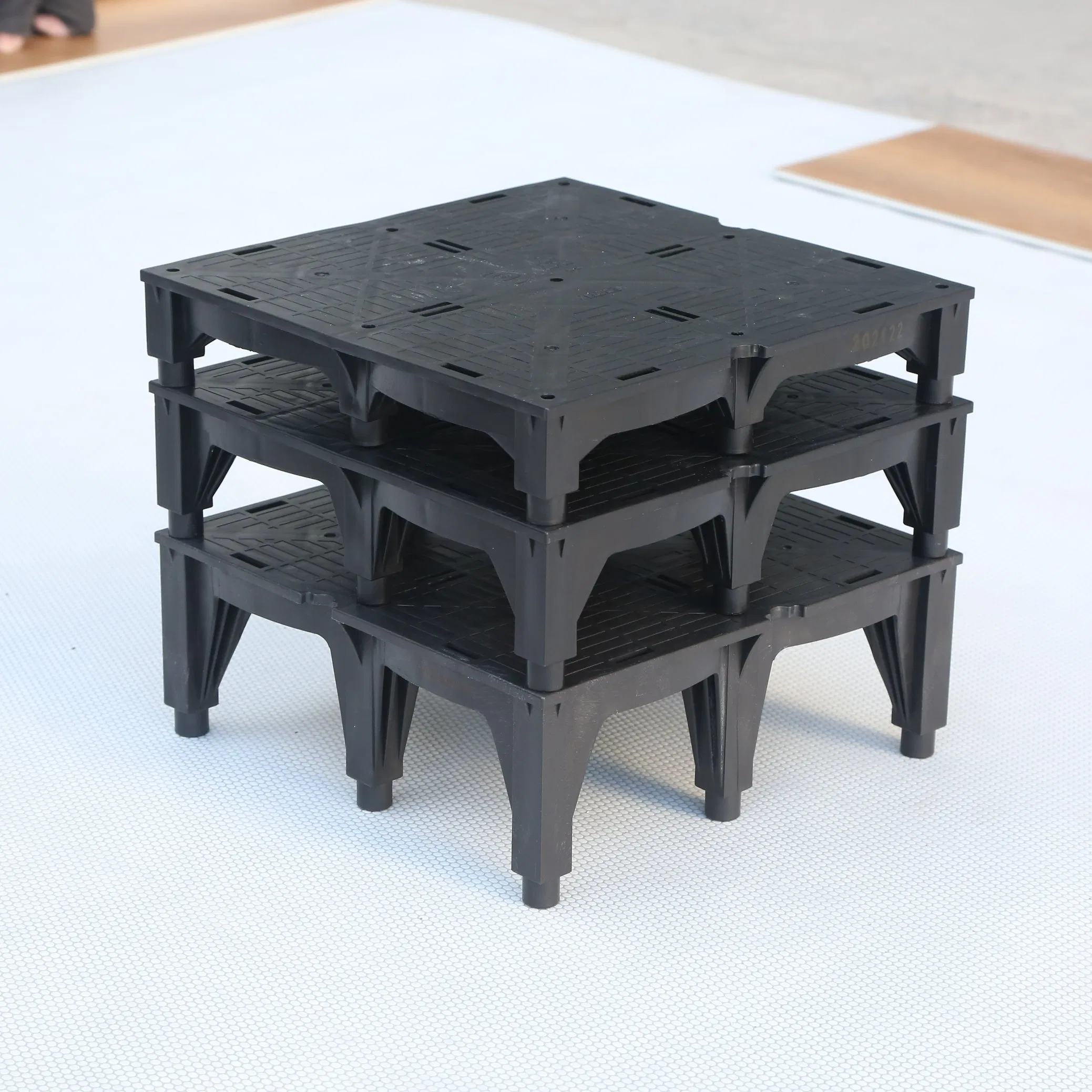 Freely Adjustable Injection Molded Flooring Multi-Purpose