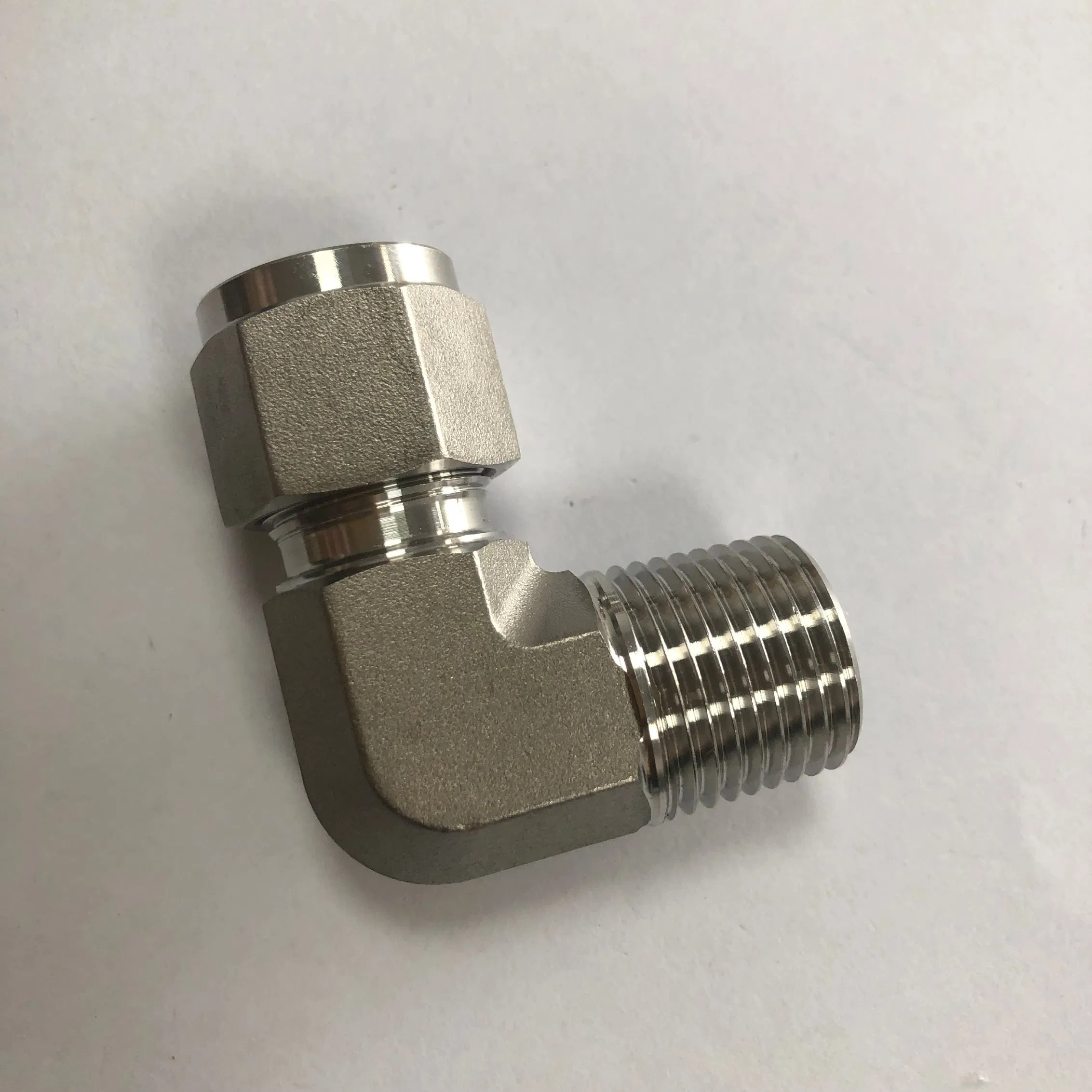 Elbow Bstp Male Hydraulic Union Fitting for Fuel System (1CT9)