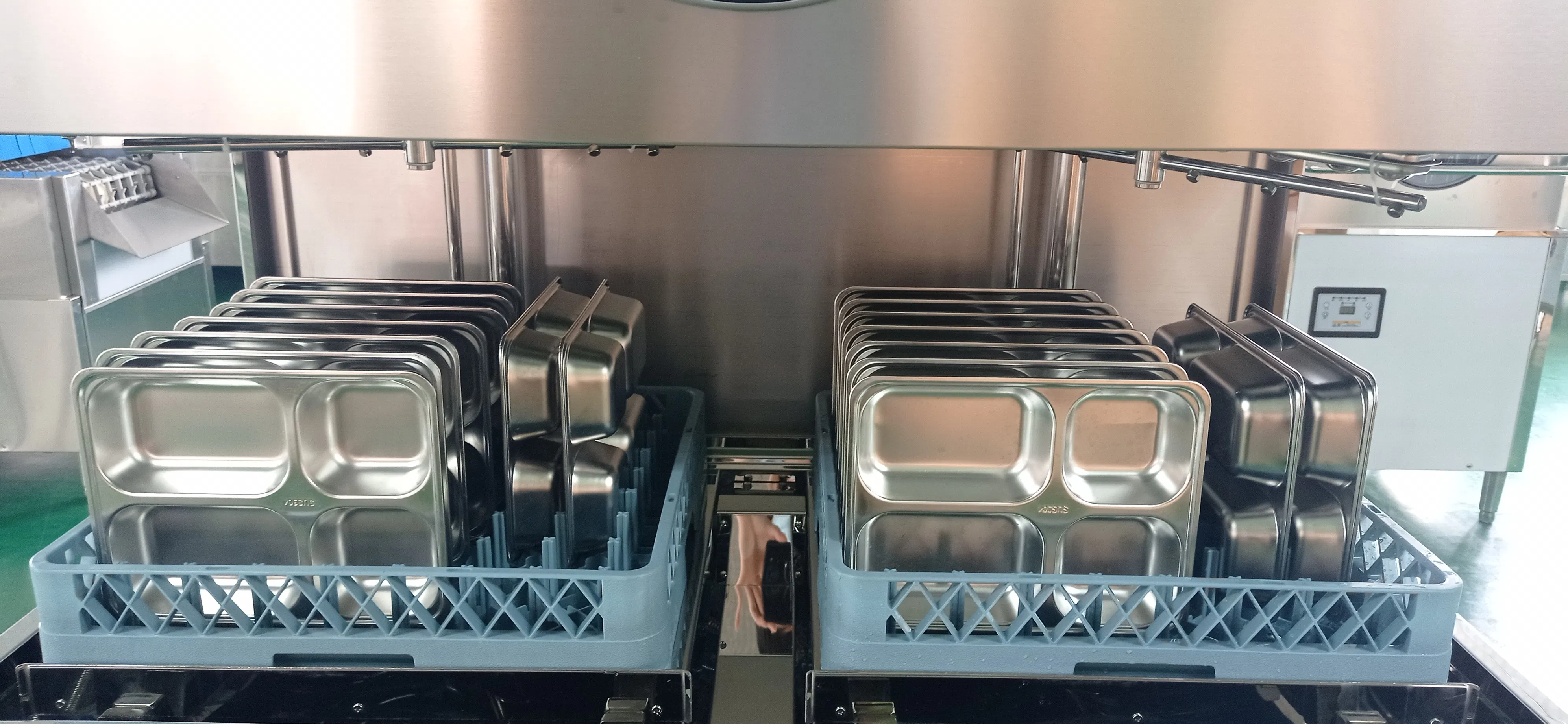 19 Kw Commercial Dishwasher for Restaurants: Perfect for Dirty Dishes