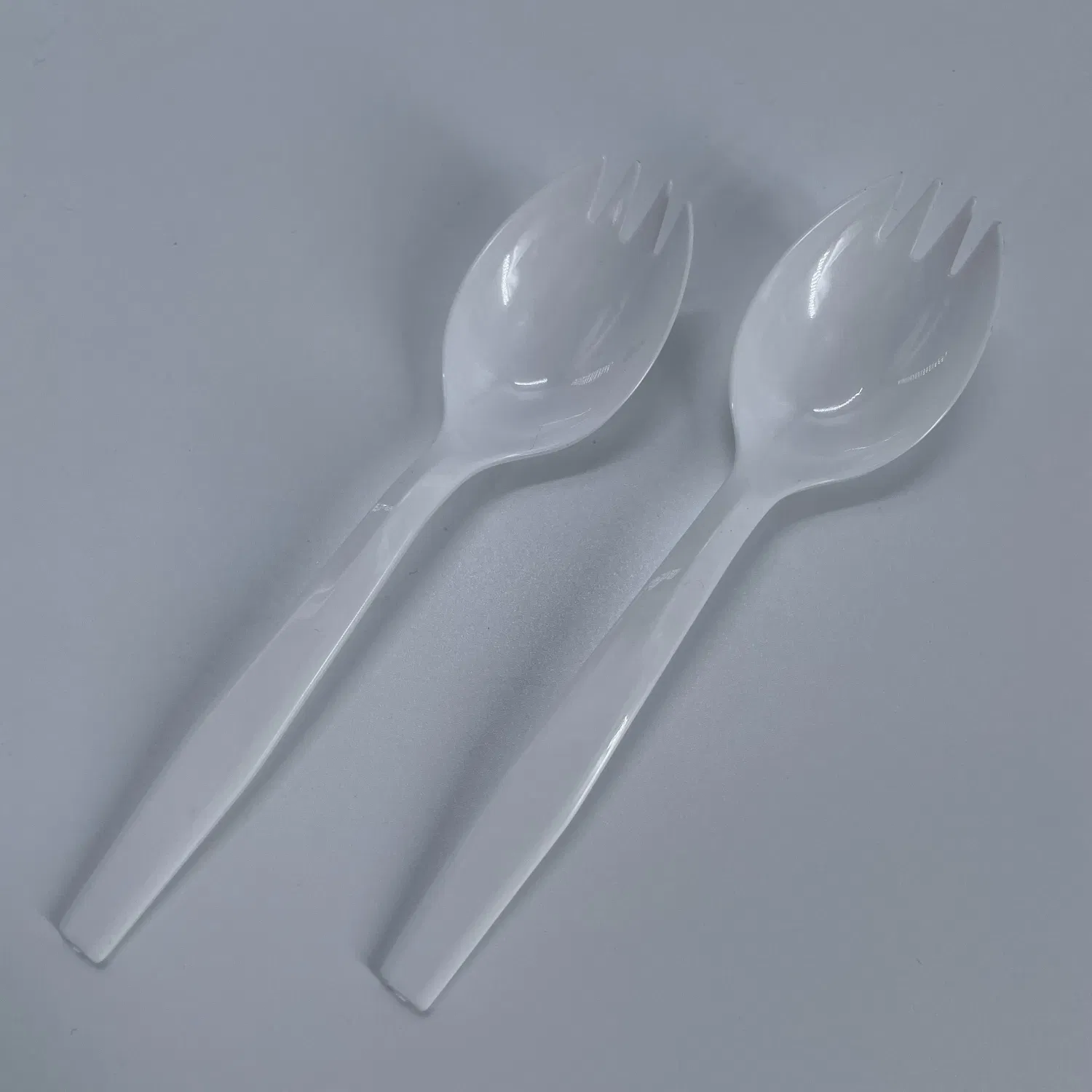 Eco Friendly Compostable Plastic Cutlery PLA White Foldable Spoon for Cream Dessert