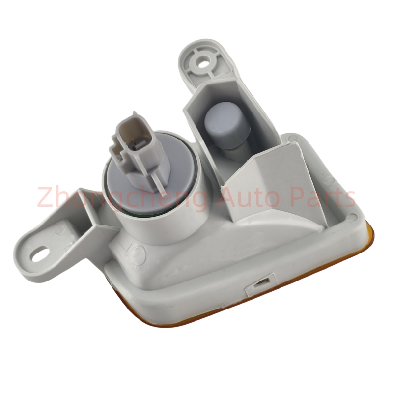 Поворотники переднего бампера для грузовиков Isuzu 24V