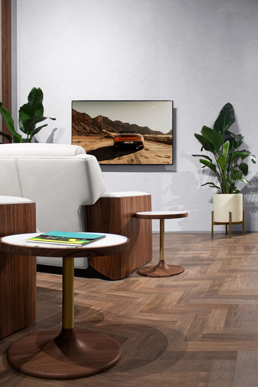 Диван деревянный с боковым столиком для гостиной