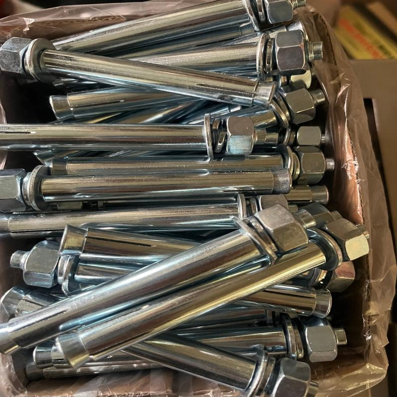 Factory Direct Sales Carbon Steel Expansion Anchor Bolt