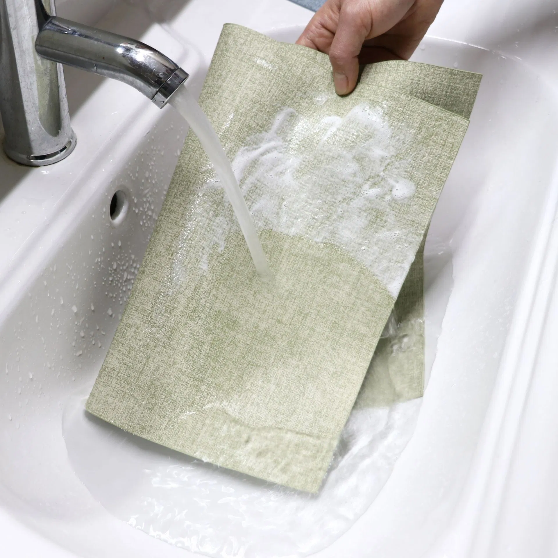 Extra Large Custom Printed OEM Silicone Kitchen Placemats Christmas Waterproof Desk Mats Classic Style Dining Placemats