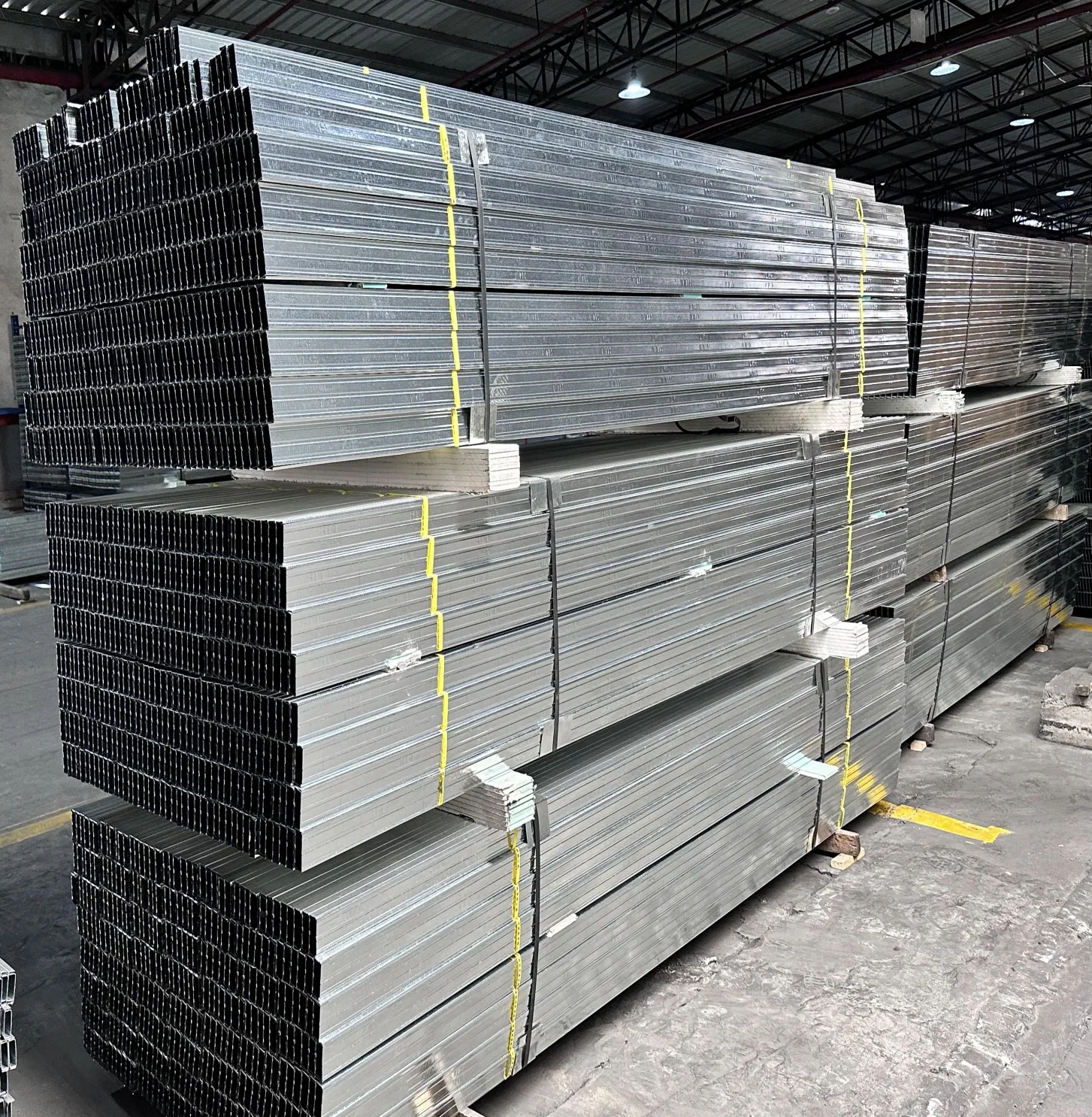 Innovative Galvanized Ceiling Steel Metal Frame Structure Suspended Ceiling